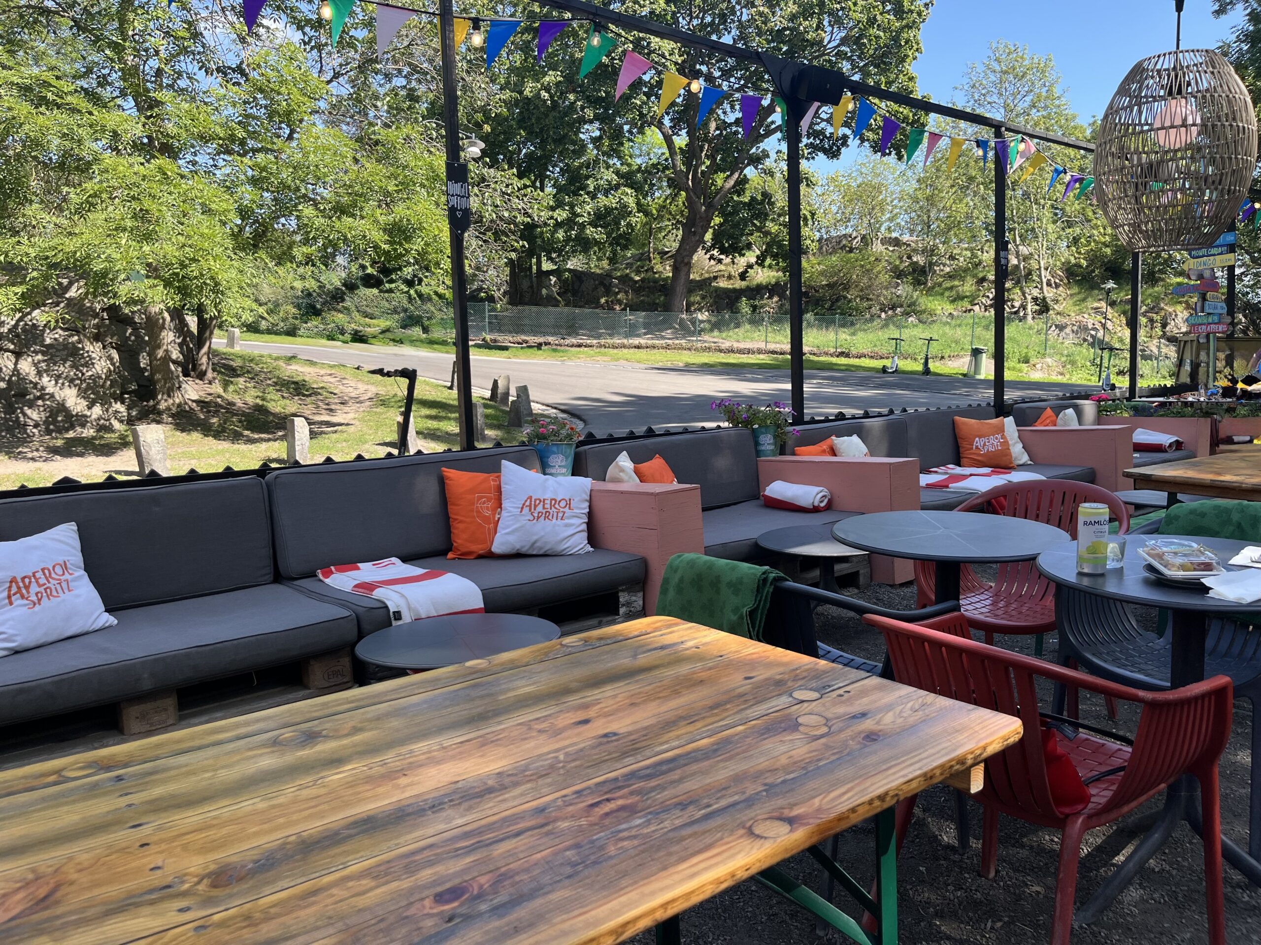 image shows Kajsas I parken which is an outdoor restaurant in Stockholm